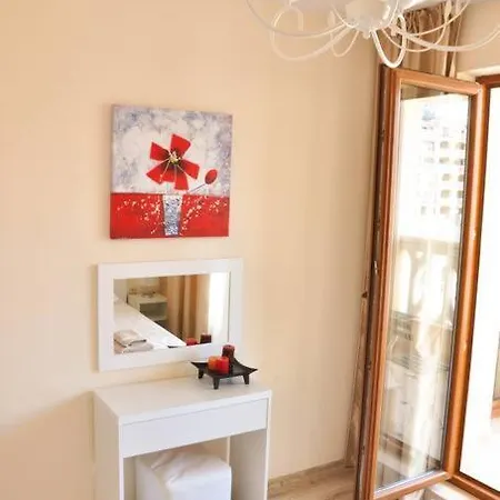 Apartment апартамент - South Bay *