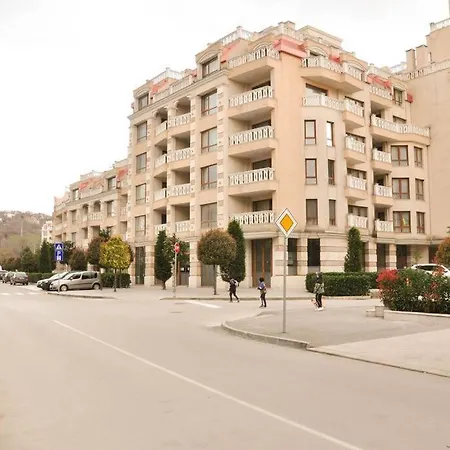 апартамент - South Bay Apartment